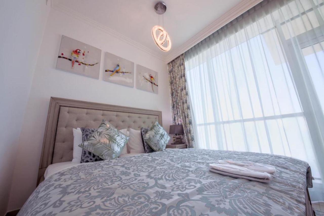 Stunning 5* 4Br-Oceanfront-Apartment Dubái Exterior foto